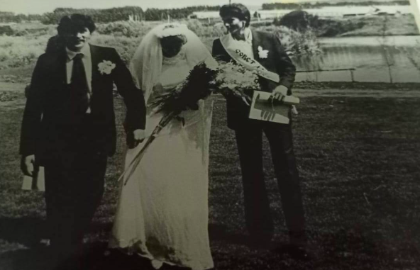 Фото В Новосибирске опубликованы кадры свадеб в СССР в День супругов: 25 кадров от 60-х до 90-х годов 16